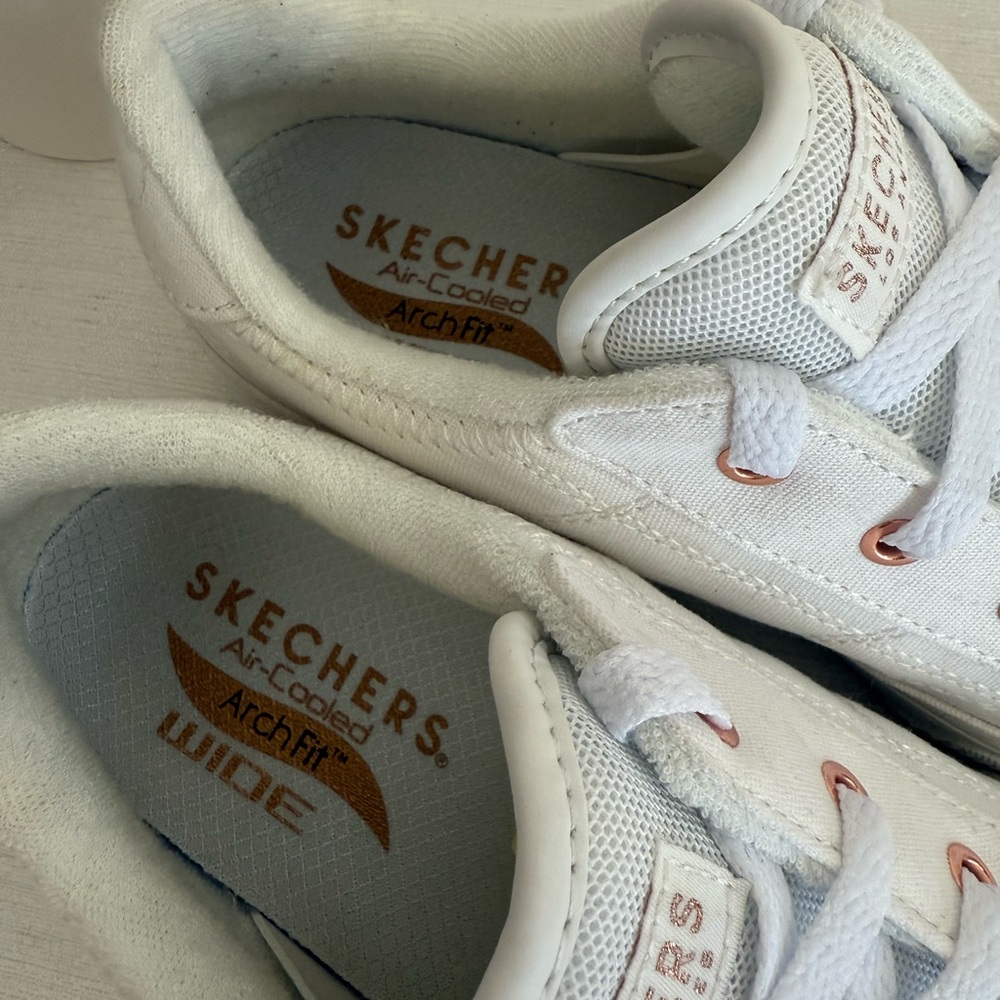 Skechers ArchFit White Canvas w/Copper Details Wide Casual Platform Sneakers - Picture 8 of 13